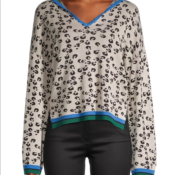 Heros & Dreamers Animal Printed Long Bell-Sleeve Hoodie XL - Picture 8 of 11